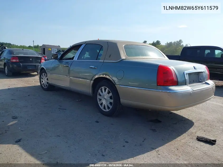 2005 Lincoln Town Car Signature Limited VIN: 1LNHM82W65Y611579 Lot: 45081720