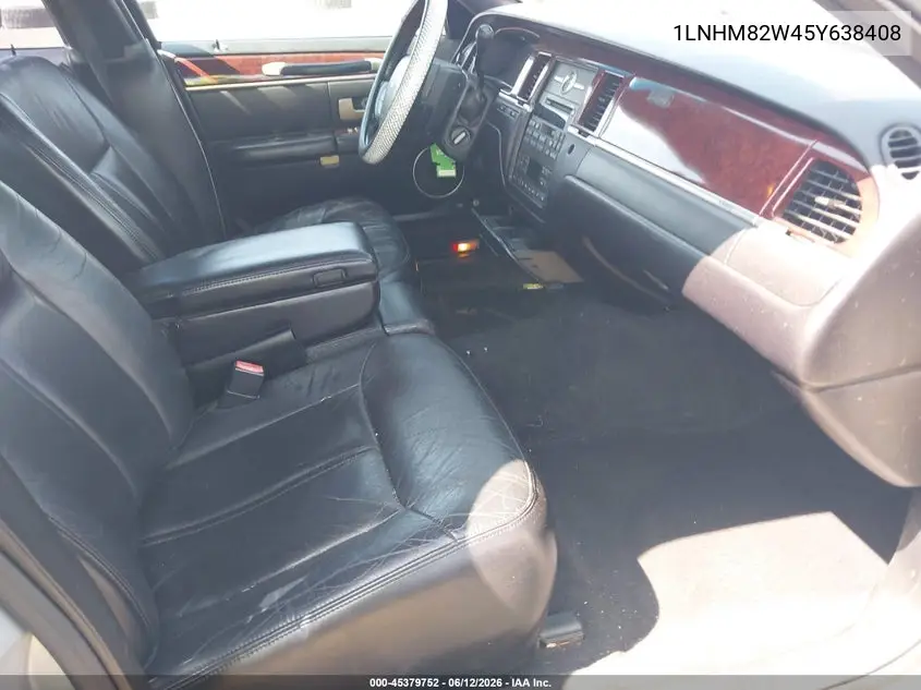 2005 Lincoln Town Car Signature Limited VIN: 1LNHM82W45Y638408 Lot: 45379752