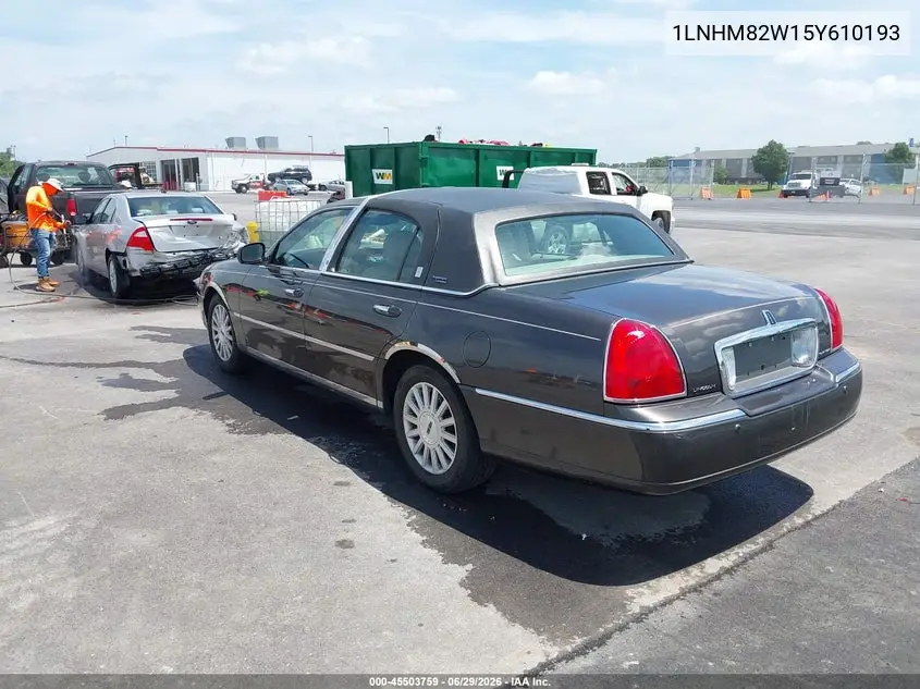 2005 Lincoln Town Car Signature Limited VIN: 1LNHM82W15Y610193 Lot: 45503759