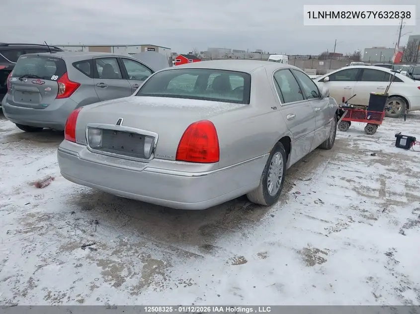 2007 Lincoln Town Car Signature Limited VIN: 1LNHM82W67Y632838 Lot: 12508325