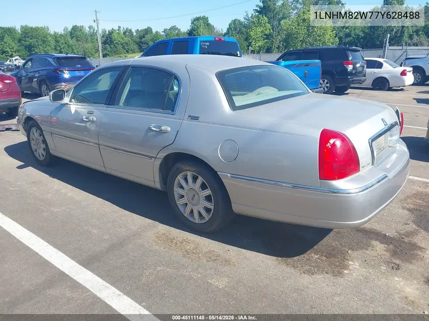 2007 Lincoln Town Car Signature Limited VIN: 1LNHM82W77Y628488 Lot: 45111148