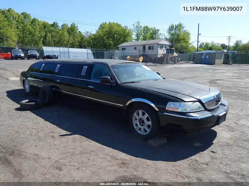 2007 Lincoln Town Car Executive VIN: 1L1FM88W97Y639007 Lot: 45233423