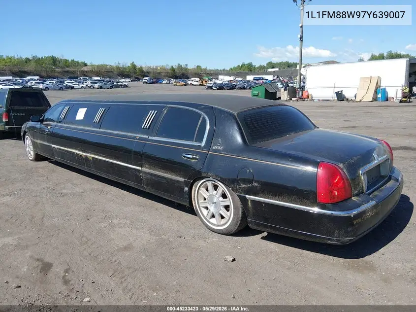 2007 Lincoln Town Car Executive VIN: 1L1FM88W97Y639007 Lot: 45233423