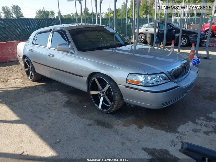 2007 Lincoln Town Car Signature Limited VIN: 1LNHM82W17Y628826 Lot: 45610415