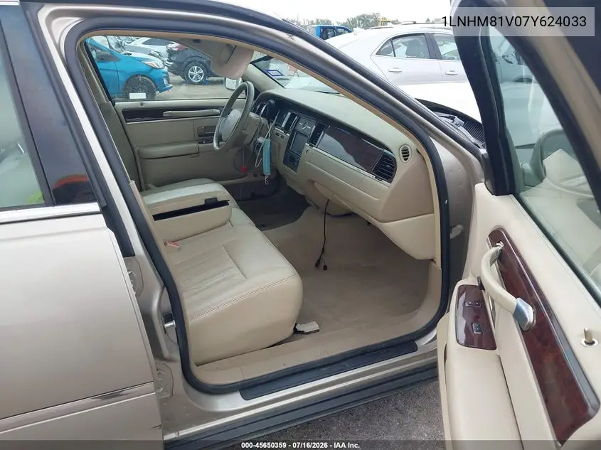 2007 Lincoln Town Car Signature VIN: 1LNHM81V07Y624033 Lot: 45650359