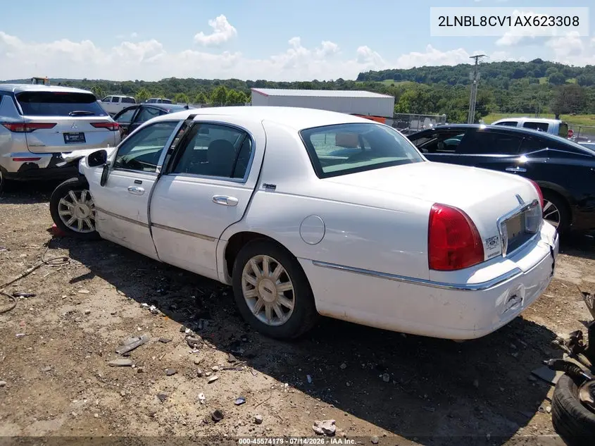 2010 Lincoln Town Car Signature Limited VIN: 2LNBL8CV1AX623308 Lot: 45574179