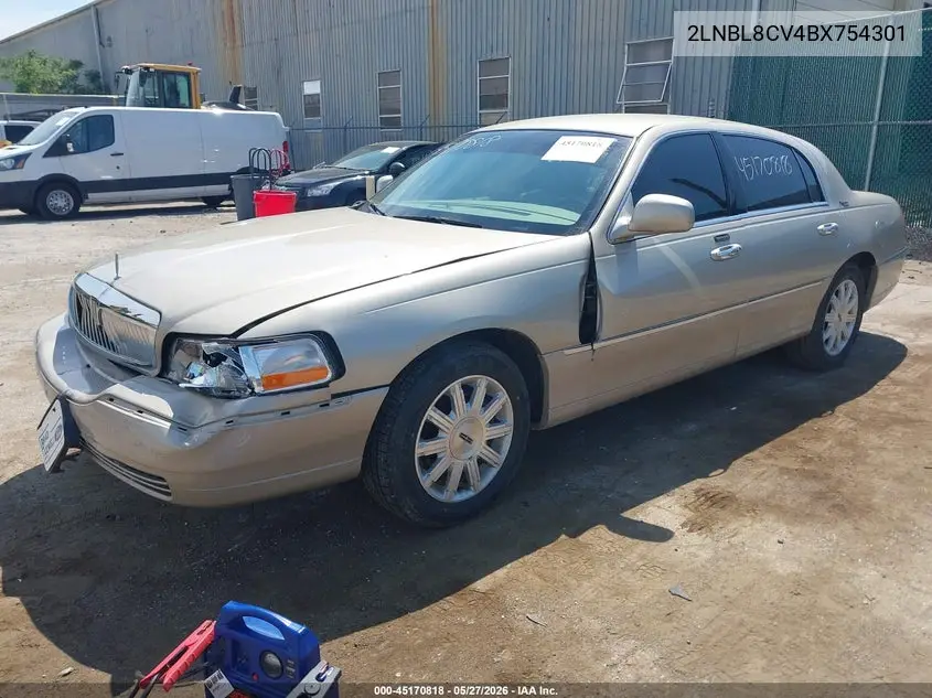 2011 Lincoln Town Car Signature Limited VIN: 2LNBL8CV4BX754301 Lot: 45170818