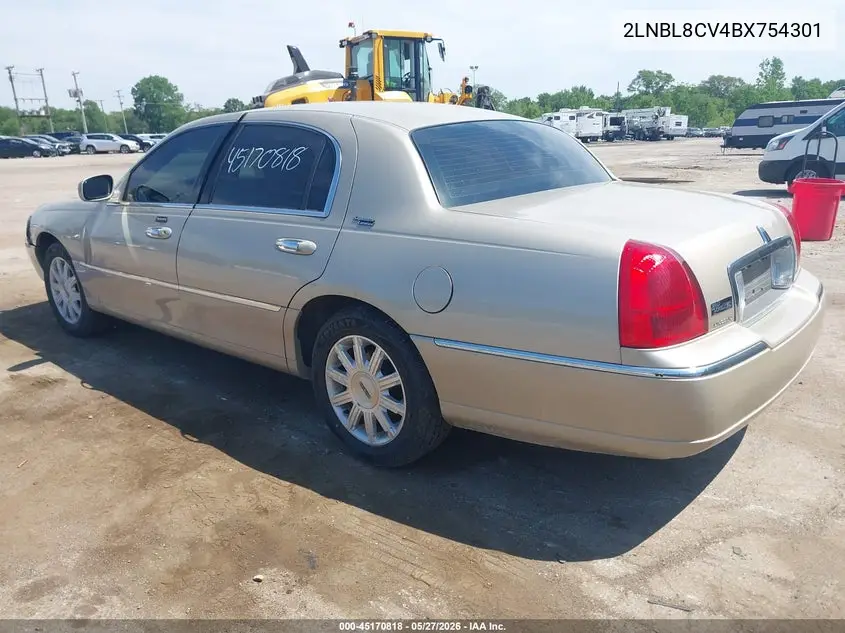 2011 Lincoln Town Car Signature Limited VIN: 2LNBL8CV4BX754301 Lot: 45170818