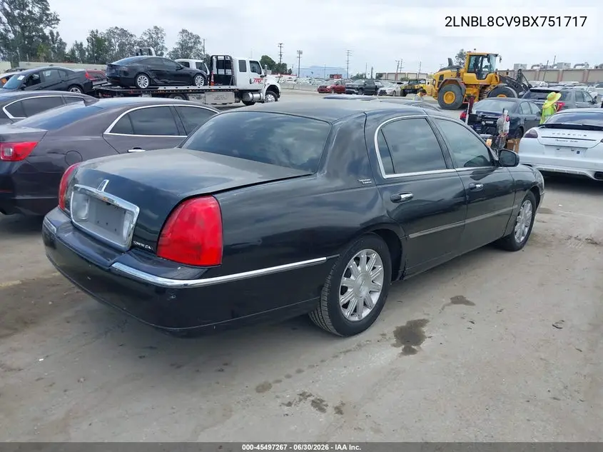 2011 Lincoln Town Car Signature Limited VIN: 2LNBL8CV9BX751717 Lot: 45497267