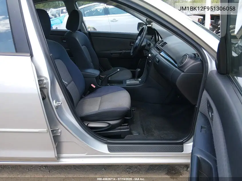 2005 Mazda Mazda3 I VIN: JM1BK12F951306058 Lot: 45626714