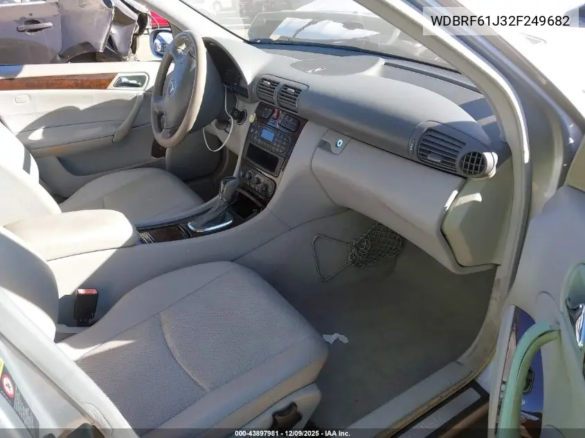 WDBRF61J32F249682 2002 Mercedes-Benz C 240