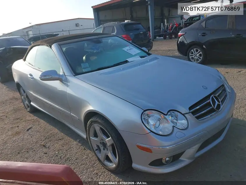 2007 Mercedes-Benz Clk 550 VIN: WDBTK72F57T076869 Lot: 45366423