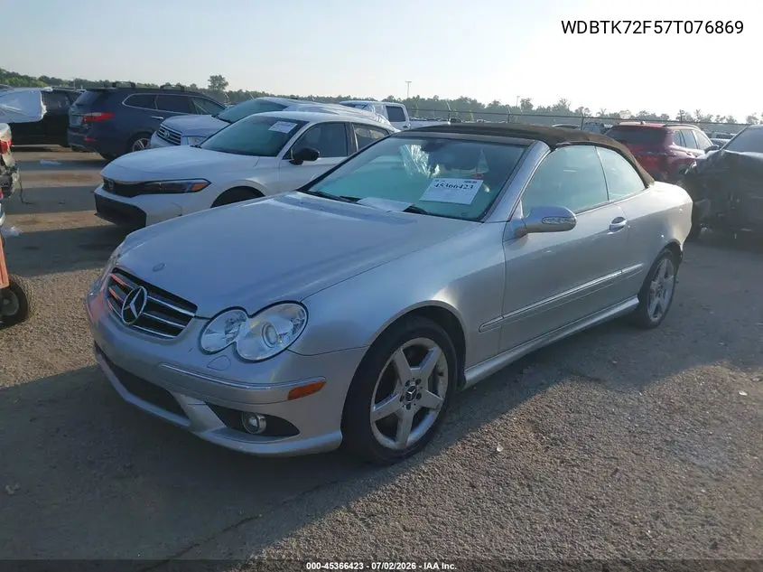 2007 Mercedes-Benz Clk 550 VIN: WDBTK72F57T076869 Lot: 45366423