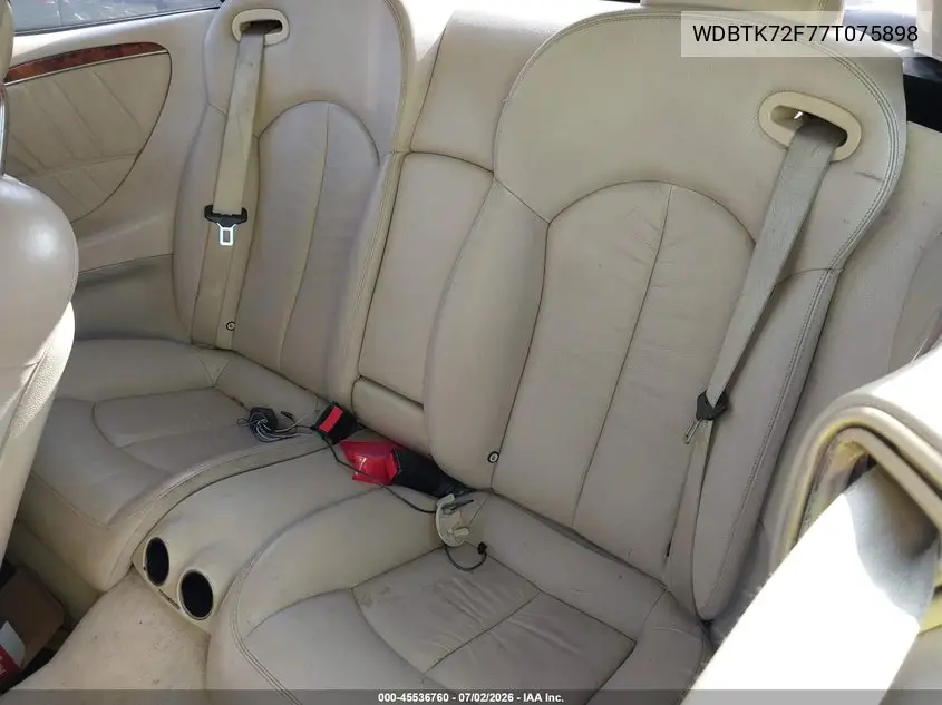 2007 Mercedes-Benz Clk 550 VIN: WDBTK72F77T075898 Lot: 45536760