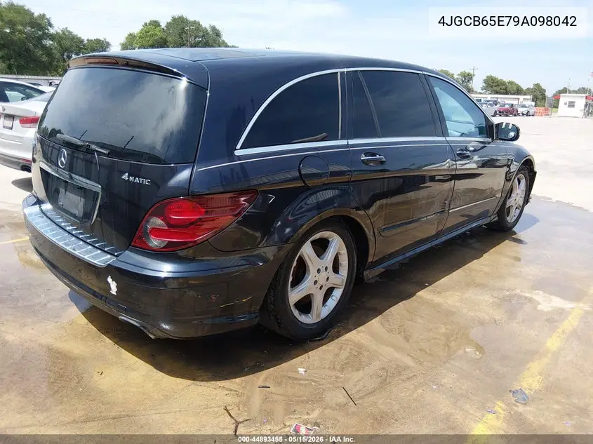 2009 Mercedes-Benz R 350 4Matic VIN: 4JGCB65E79A098042 Lot: 44893455
