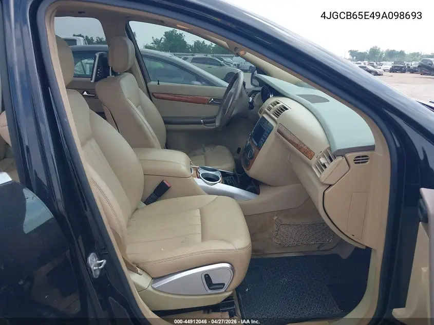 2009 Mercedes-Benz R 350 4Matic VIN: 4JGCB65E49A098693 Lot: 44912046