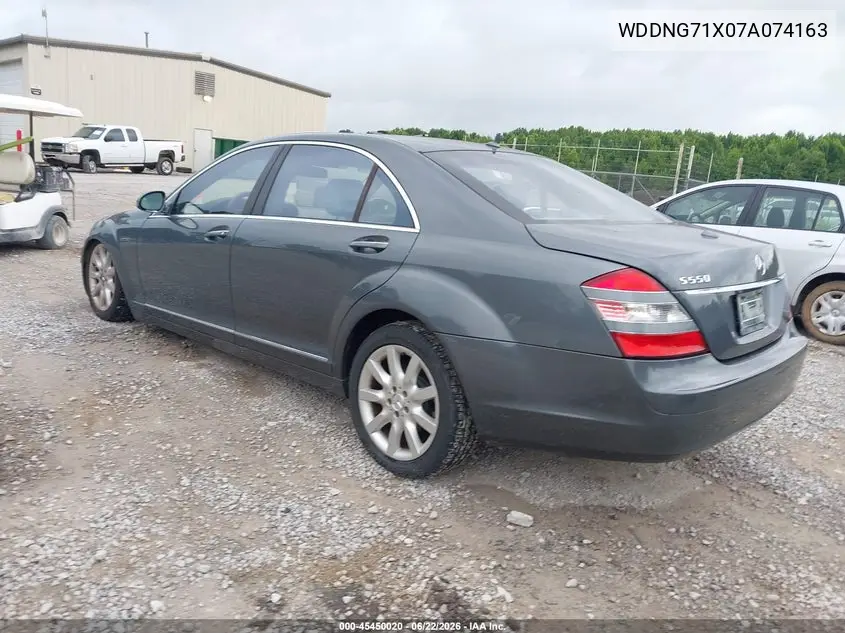 2007 Mercedes-Benz S 550 VIN: WDDNG71X07A074163 Lot: 45450020
