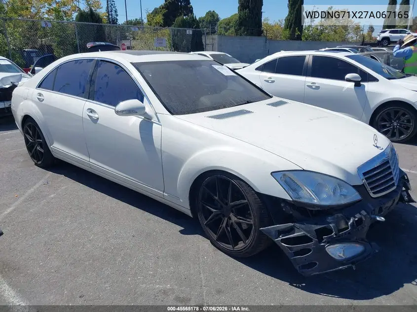 2007 Mercedes-Benz S 550 VIN: WDDNG71X27A067165 Lot: 45565178