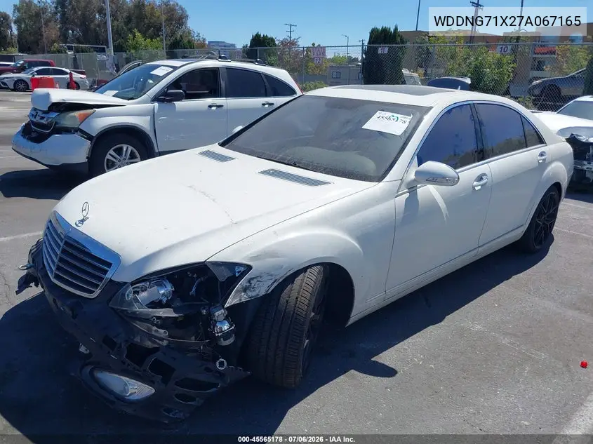 2007 Mercedes-Benz S 550 VIN: WDDNG71X27A067165 Lot: 45565178