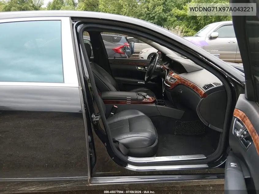 2007 Mercedes-Benz S 550 VIN: WDDNG71X97A043221 Lot: 45577594