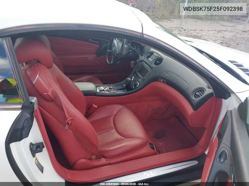 2005 Mercedes-Benz Sl 500 VIN: WDBSK75F25F092398 Lot: 45691564