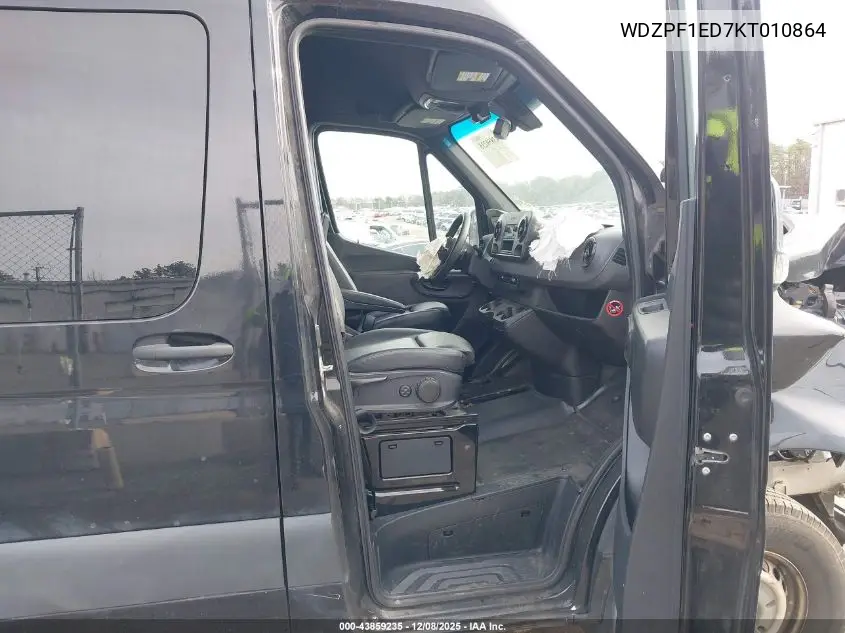 WDZPF1ED7KT010864 2019 Mercedes-Benz Sprinter 2500 High Roof I4