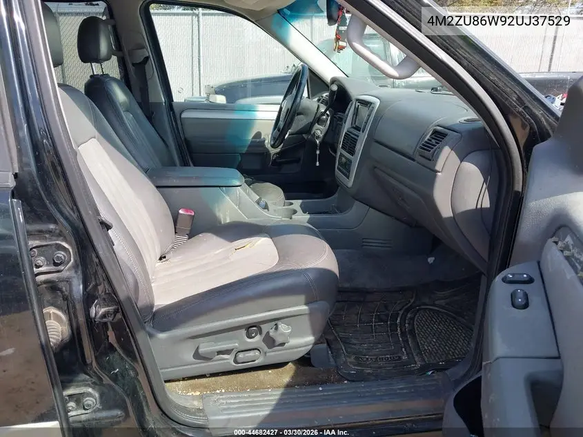 2002 Mercury Mountaineer VIN: 4M2ZU86W92UJ37529 Lot: 44682427