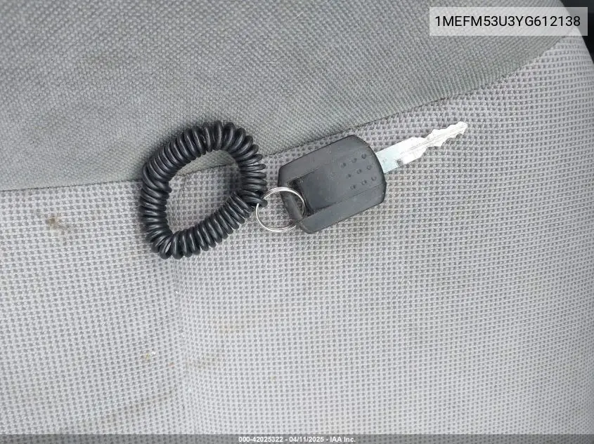 2000 Mercury Sable Ls VIN: 1MEFM53U3YG612138 Lot: 42025322