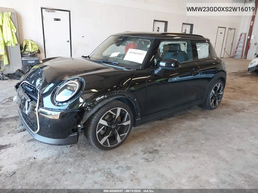 2025 Mini Hardtop Cooper S VIN: WMW23GD0XS2W16019 Lot: 45365357