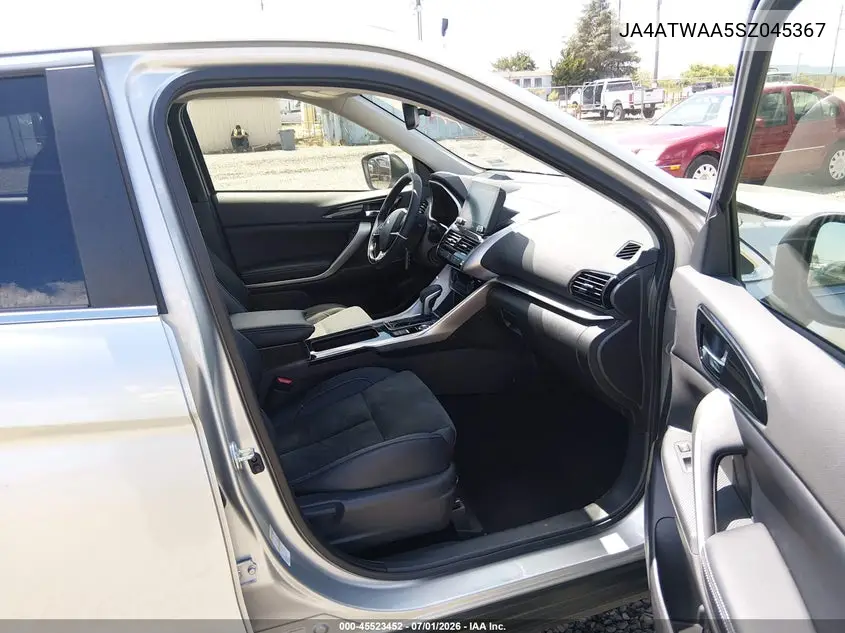 2025 Mitsubishi Eclipse Cross Black Edition S-Awc/Se S-Awc/Sel S-Awc VIN: JA4ATWAA5SZ045367 Lot: 45523452