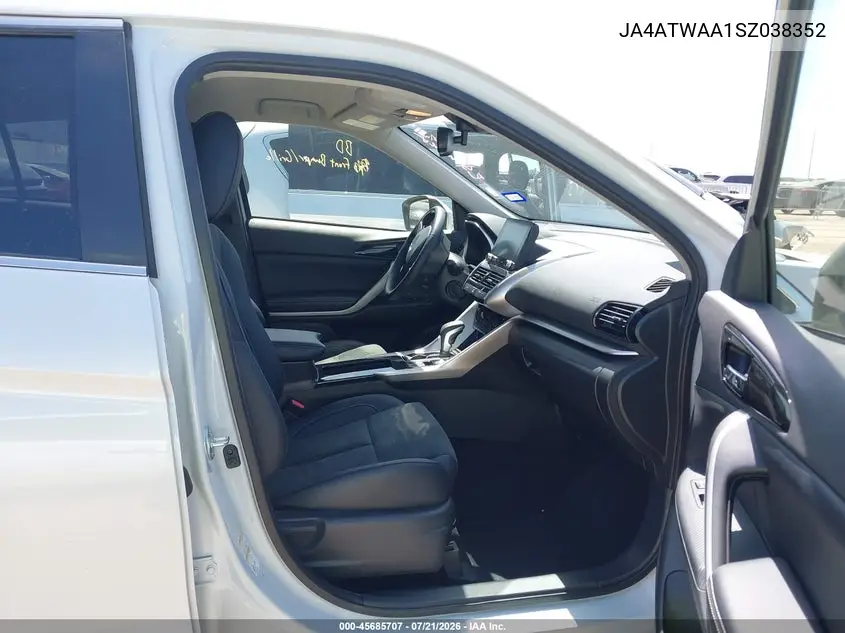 2025 Mitsubishi Eclipse Cross Black Edition S-Awc/Se S-Awc/Sel S-Awc VIN: JA4ATWAA1SZ038352 Lot: 45685707