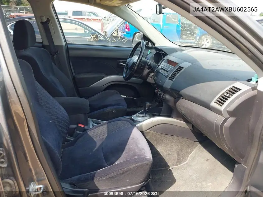 2011 Mitsubishi Outlander Es VIN: JA4AT2AWXBU602565 Lot: 30093698