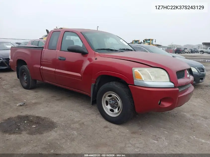 2007 Mitsubishi Raider Ls VIN: 1Z7HC22K37S243129 Lot: 44422131