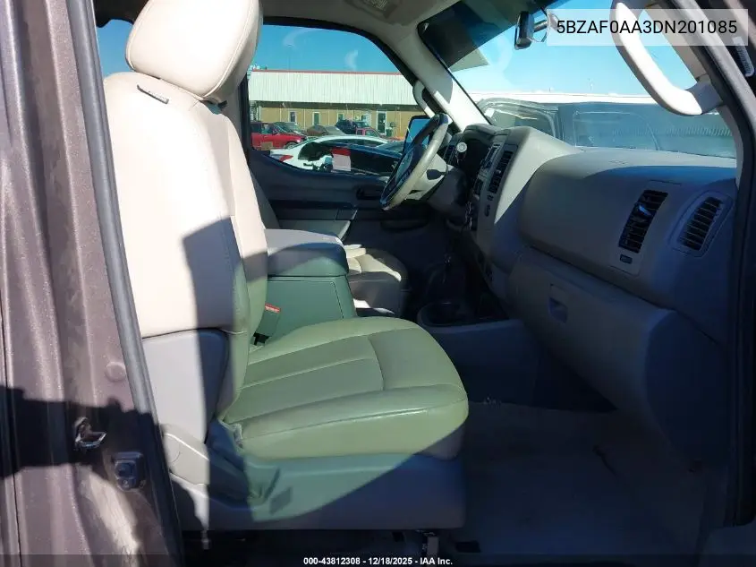 5BZAF0AA3DN201085 2013 Nissan Nv Passenger Nv3500 Hd Sl V8