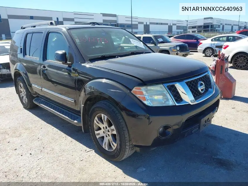 5N1AR1NNXCC640963 2012 Nissan Pathfinder Silver