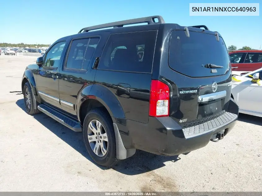 5N1AR1NNXCC640963 2012 Nissan Pathfinder Silver