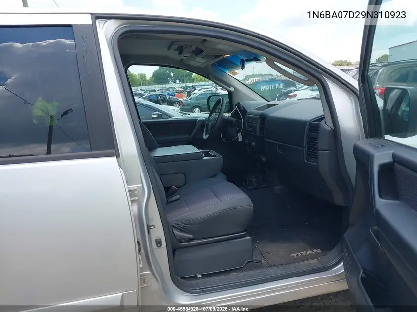 2009 Nissan Titan Se VIN: 1N6BA07D29N310923 Lot: 45584928