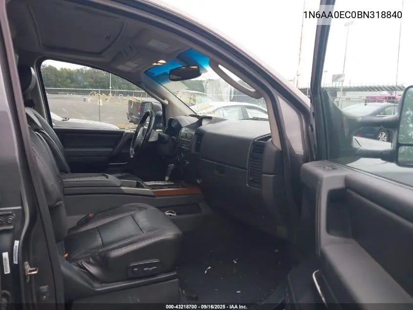 1N6AA0EC0BN318840 2011 Nissan Titan Sl