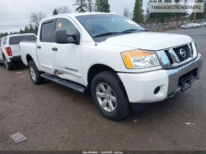 1N6AA0EC9DN306592 2013 Nissan Titan Pro-4X/S/Sl/Sv