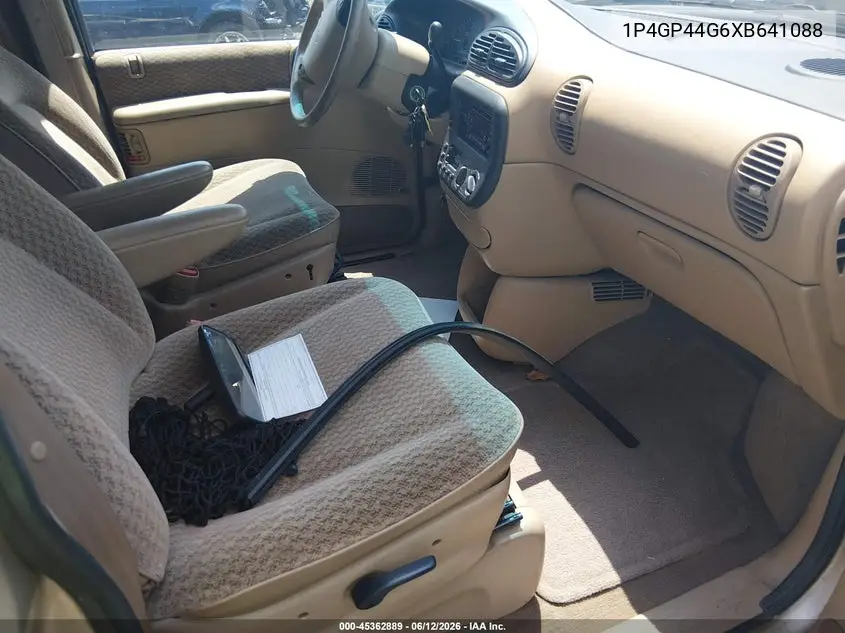 1999 Plymouth Grand Voyager Se VIN: 1P4GP44G6XB641088 Lot: 45362889