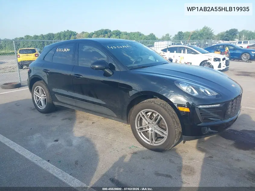 2017 Porsche Macan S VIN: WP1AB2A55HLB19935 Lot: 45528680