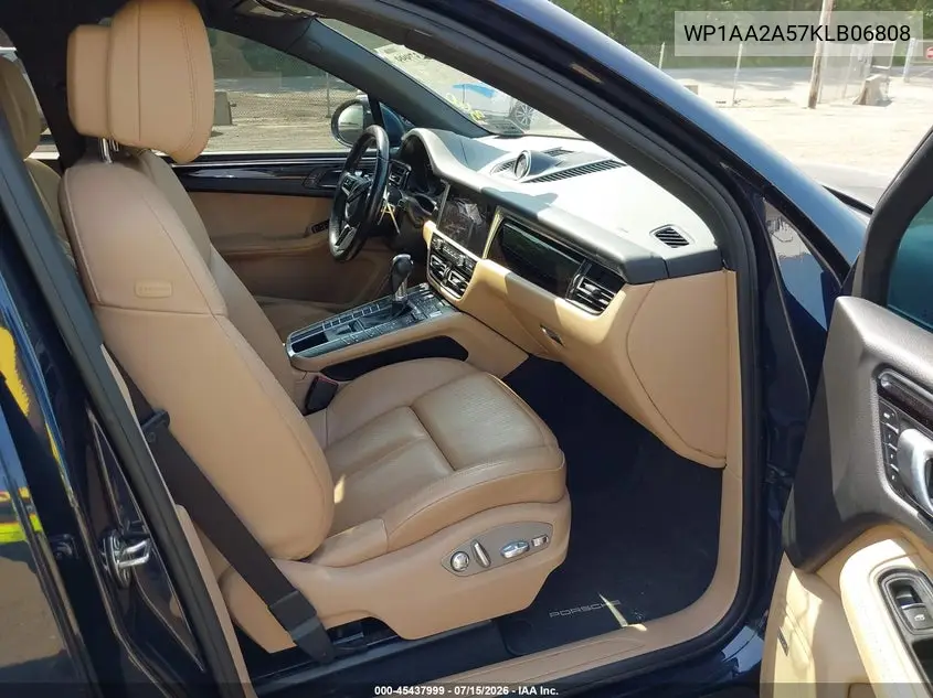 2019 Porsche Macan VIN: WP1AA2A57KLB06808 Lot: 45437999