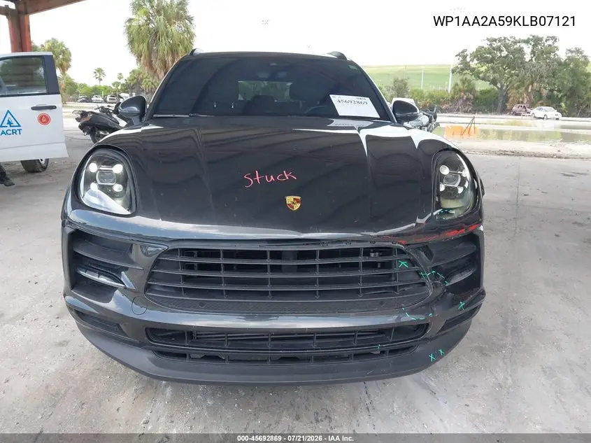2019 Porsche Macan VIN: WP1AA2A59KLB07121 Lot: 45692869