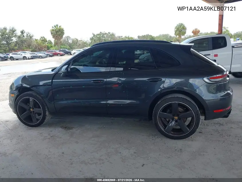 2019 Porsche Macan VIN: WP1AA2A59KLB07121 Lot: 45692869