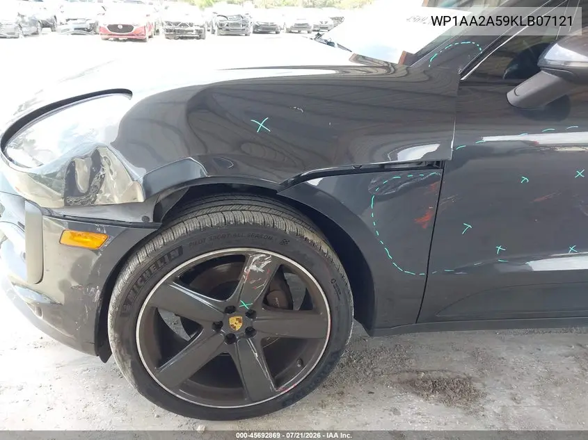 2019 Porsche Macan VIN: WP1AA2A59KLB07121 Lot: 45692869