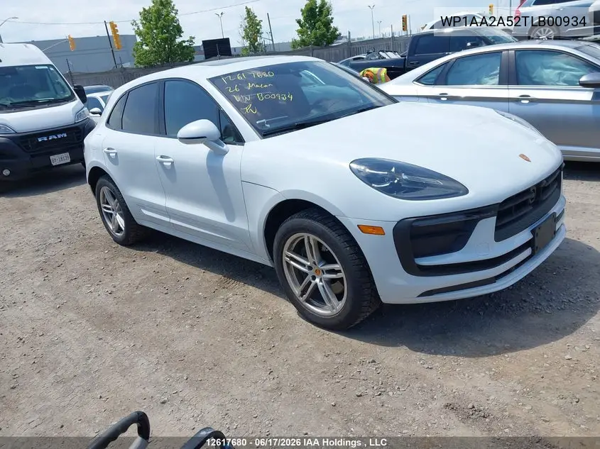 2026 Porsche Macan T VIN: WP1AA2A52TLB00934 Lot: 12617680