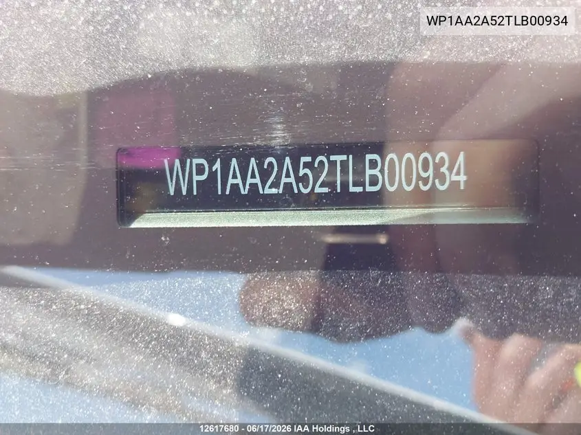 2026 Porsche Macan T VIN: WP1AA2A52TLB00934 Lot: 12617680