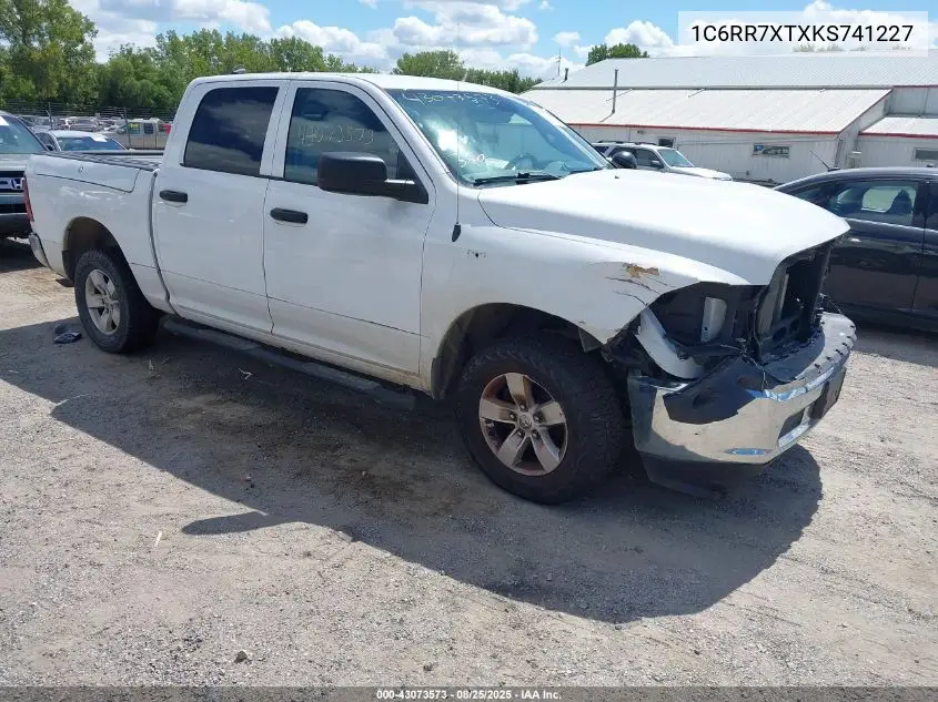 1C6RR7XTXKS741227 2019 Ram 1500 Classic Ssv 4X4 5'7 Box