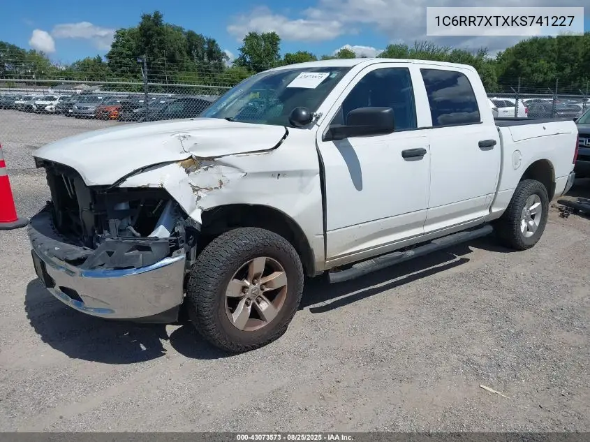 1C6RR7XTXKS741227 2019 Ram 1500 Classic Ssv 4X4 5'7 Box