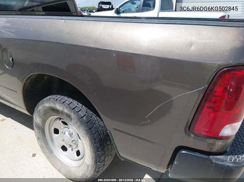 2019 Ram 1500 Classic Tradesman 4X2 8' Box VIN: 3C6JR6DG6KG502845 Lot: 45381690